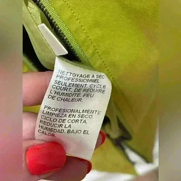 Doncaster Full Zip Front Sleeveless Dress - Picture 5 of 7